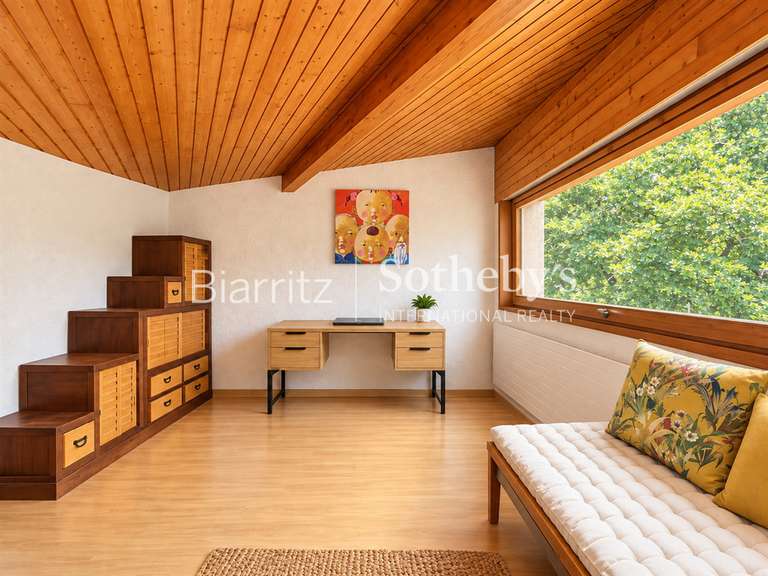 House Bidart - 6 bedrooms - 300m²