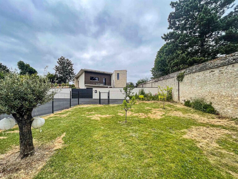 Maison Biéville-Beuville - 6 chambres - 328m²