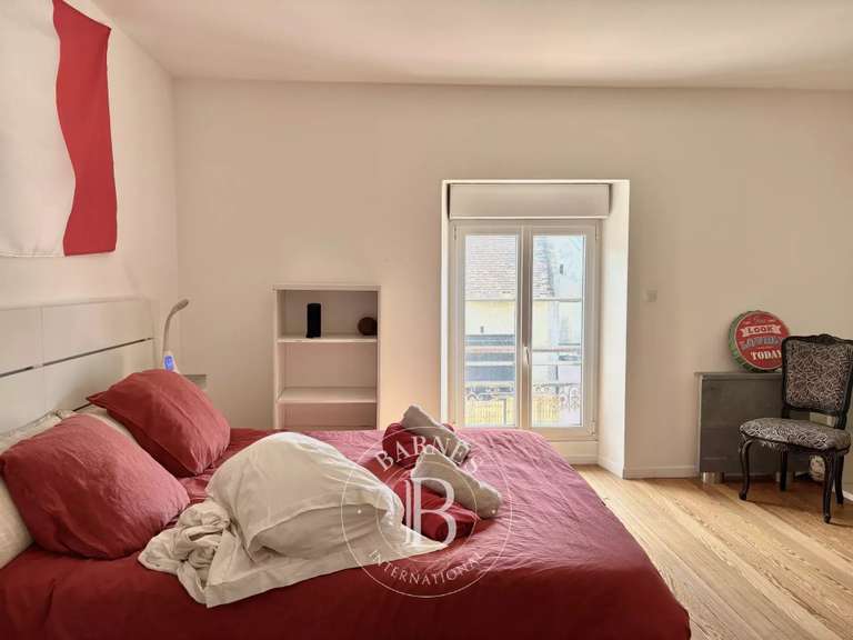 Maison Biéville-Beuville - 6 chambres - 328m²