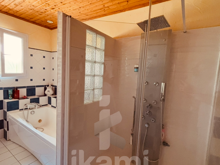 Maison Biganos - 4 chambres - 159m²