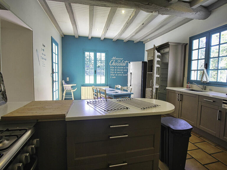 Maison Bignay - 7 chambres - 360m²