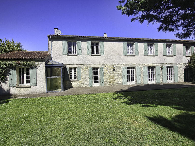 Maison Bignay - 7 chambres - 360m²