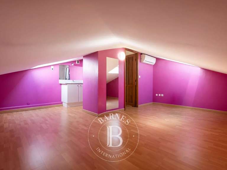 Appartement Biguglia - 4 chambres - 469m²