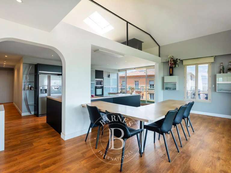 Appartement Biguglia - 4 chambres - 469m²