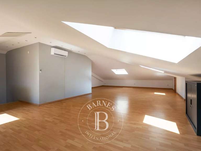 Appartement Biguglia - 4 chambres - 469m²