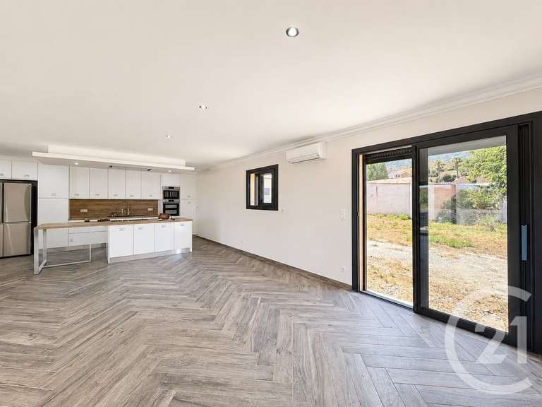 Maison Biguglia - 3 chambres - 147m²
