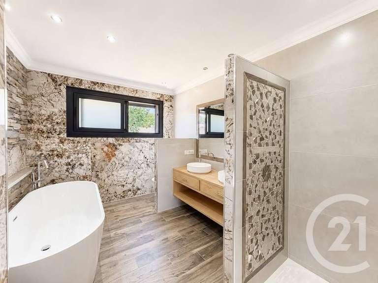 Maison Biguglia - 3 chambres - 147m²