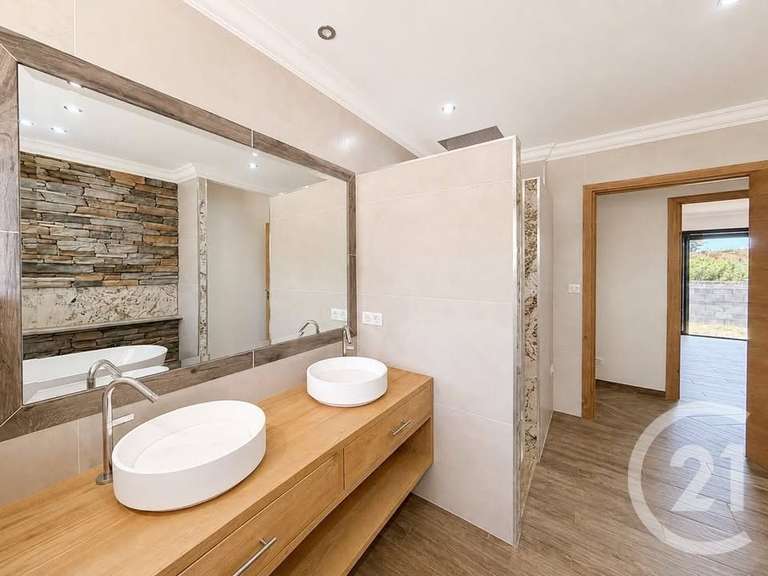 Maison Biguglia - 3 chambres - 147m²