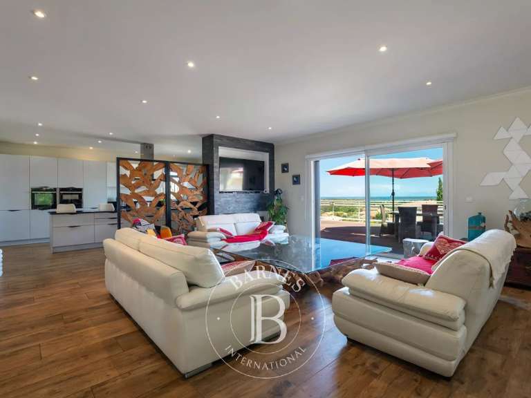 Villa Biguglia - 4 chambres - 348m²