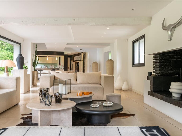 House Bihorel - 4 bedrooms - 302m²