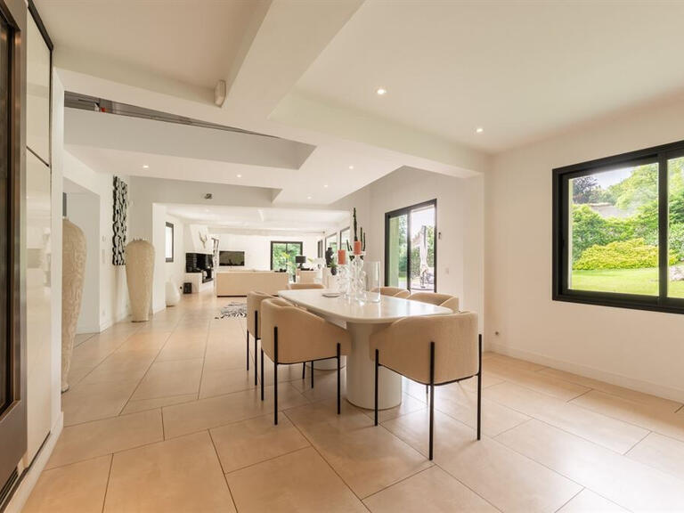 House Bihorel - 4 bedrooms - 302m²