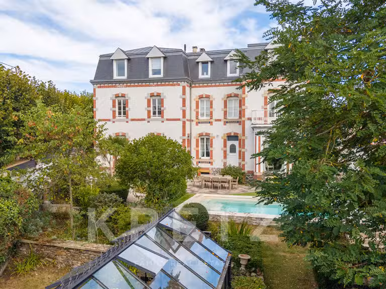 Maison Binic-Etables-sur-Mer - 5 chambres - 202m²
