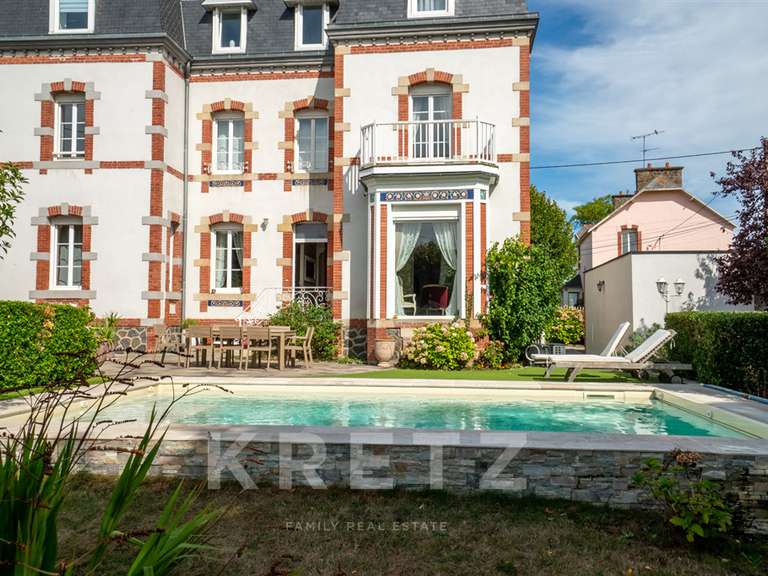 Maison Binic-Etables-sur-Mer - 5 chambres - 202m²