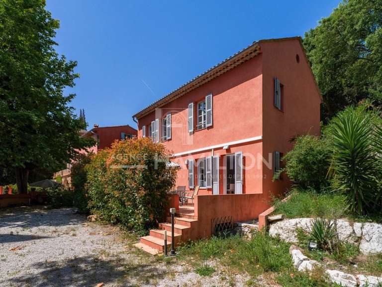 Unusual property Biot - 9 bedrooms - 420m²