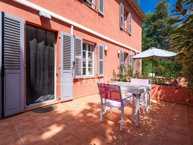 Unusual property Biot - 9 bedrooms - 420m²