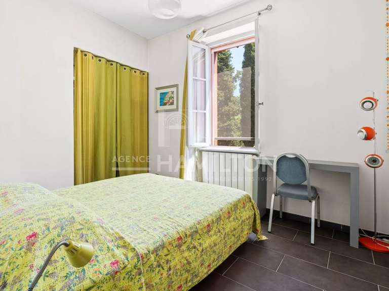 Unusual property Biot - 9 bedrooms - 420m²