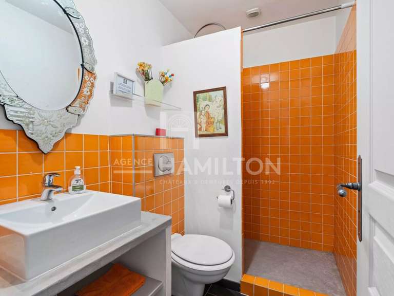Bien atypique Biot - 9 chambres - 420m²