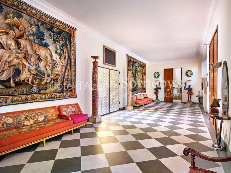 Château Biot - 2851m²