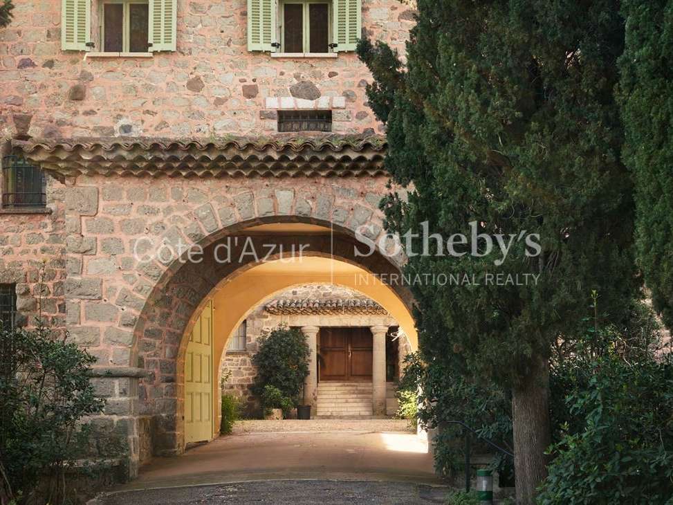 Château Biot
