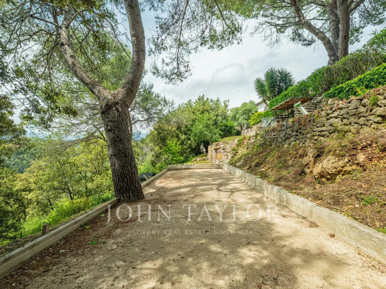 Maison Biot - 4 chambres - 229m²