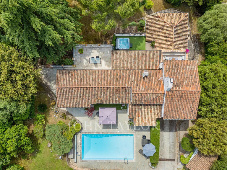 Maison Biot - 4 chambres - 229m²