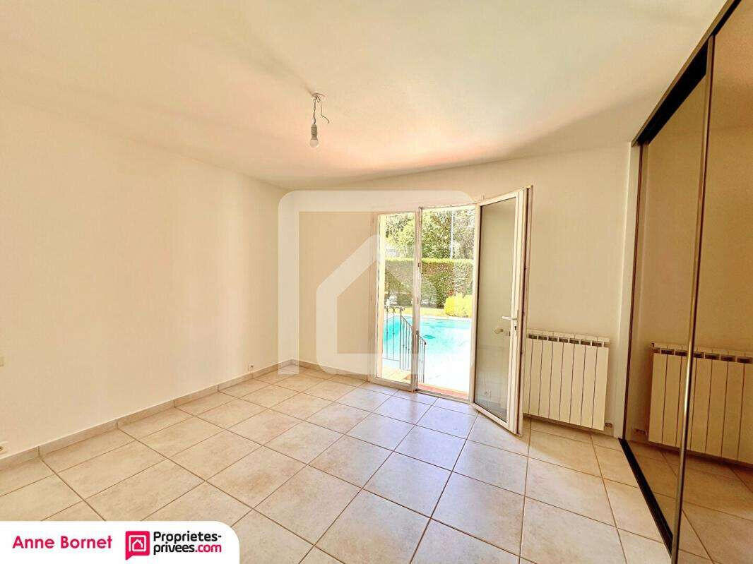 House Biot