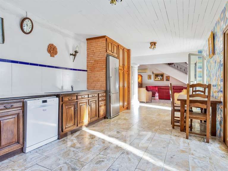 Maison Biot - 6 chambres - 520m²