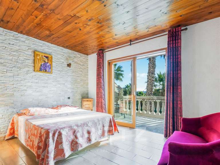 Maison Biot - 6 chambres - 520m²