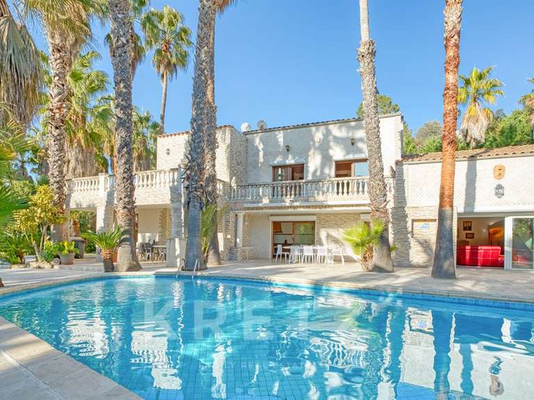 Maison Biot - 6 chambres - 520m²