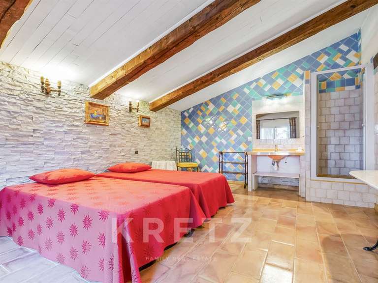Maison Biot - 6 chambres - 520m²