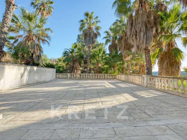 Maison Biot - 6 chambres - 520m²