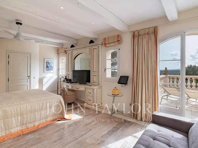 Maison Biot - 8 chambres - 596m²