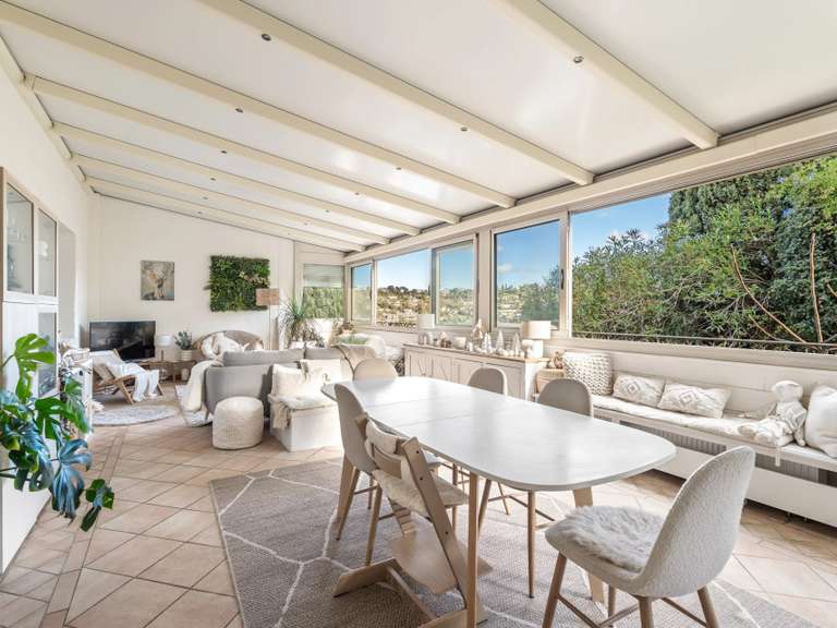 Maison Biot - 5 chambres - 467m²