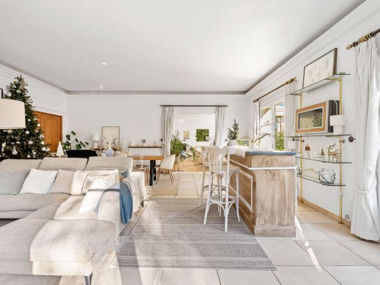 Maison Biot - 5 chambres - 467m²