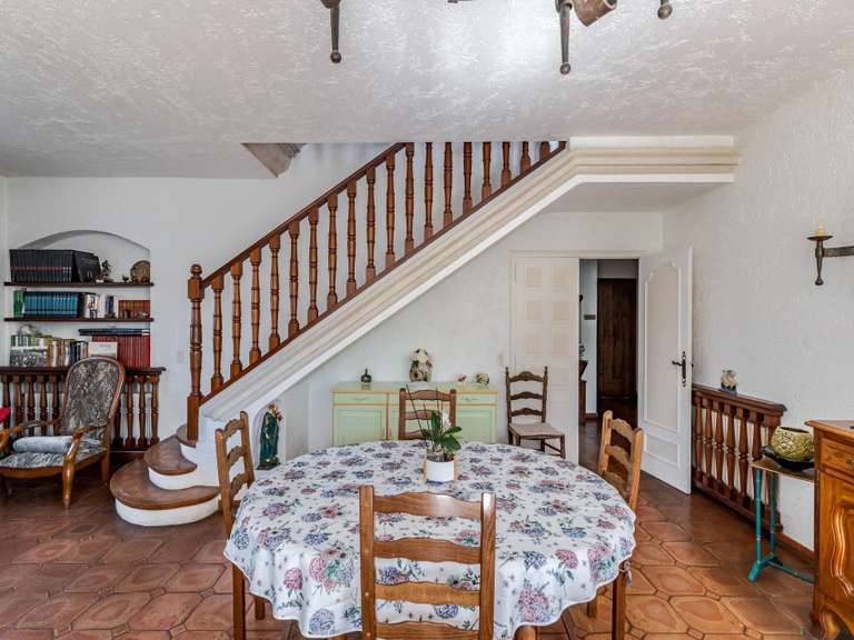 Maison Biot - 3 chambres - 195m²