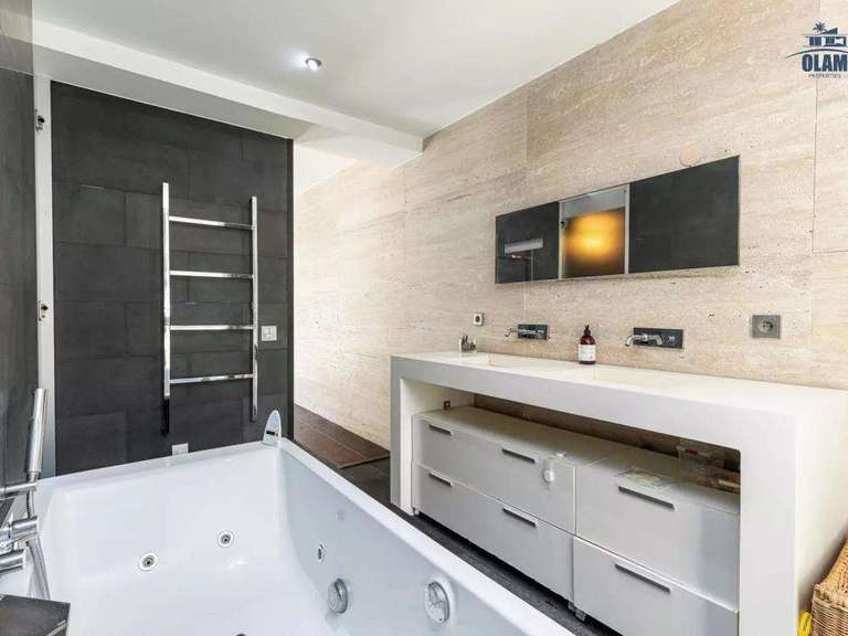 Maison Biot - 5 chambres