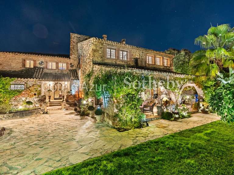 Maison Biot - 5 chambres - 400m²