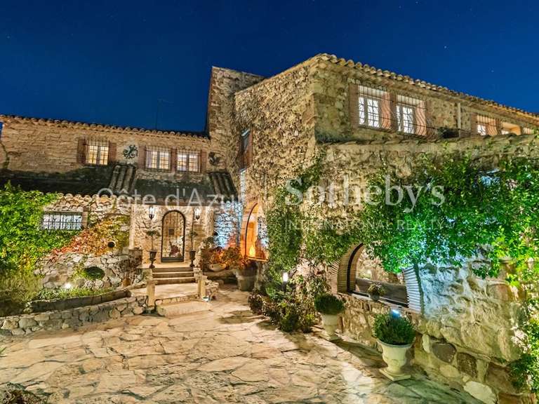 Maison Biot - 5 chambres - 400m²