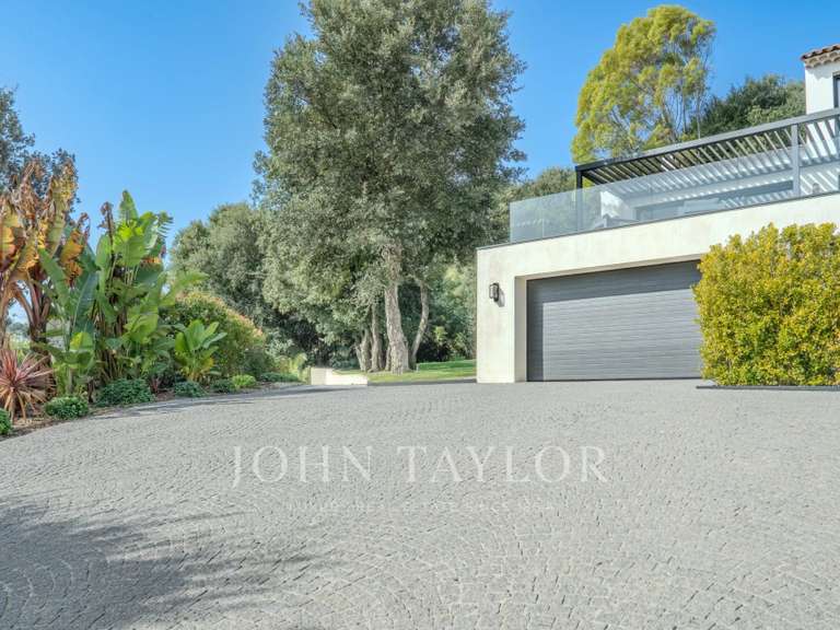 Maison Biot - 5 chambres - 363m²