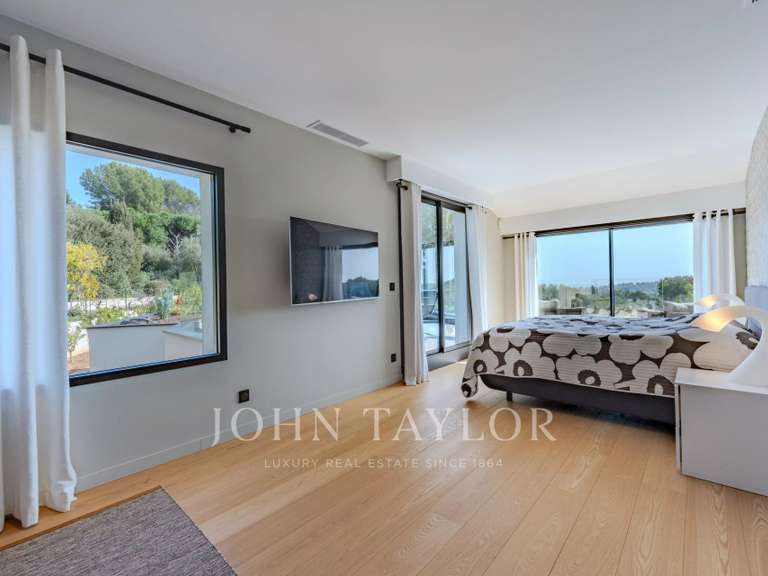 Maison Biot - 5 chambres - 363m²