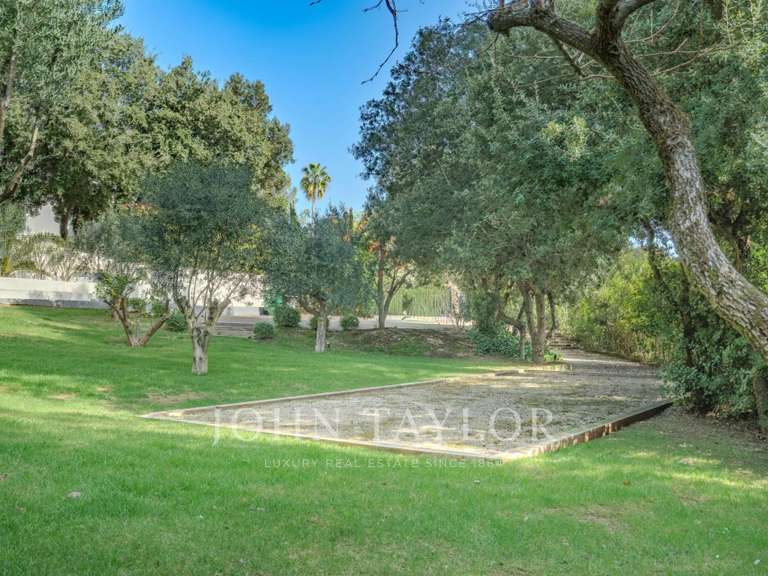 Maison Biot - 5 chambres - 363m²