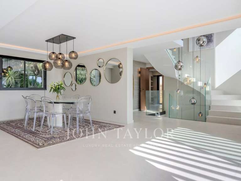 Maison Biot - 5 chambres - 363m²