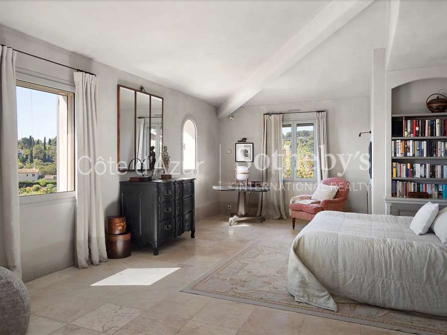 Maison Biot