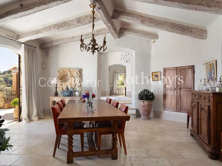 Maison Biot - 4 chambres - 325m²