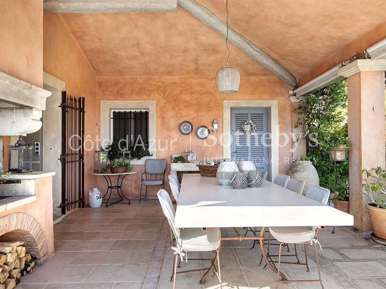 Maison Biot - 4 chambres - 325m²