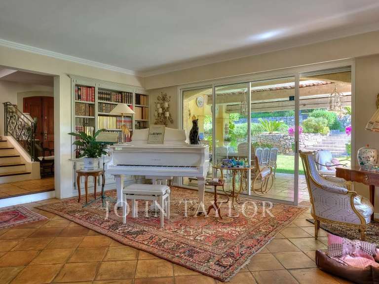 Maison Biot - 4 chambres - 288m²