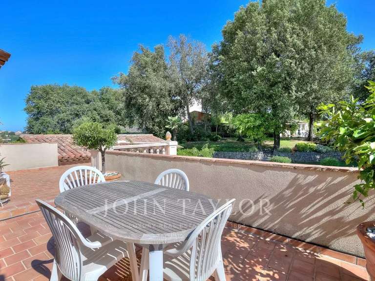 Maison Biot - 4 chambres - 288m²