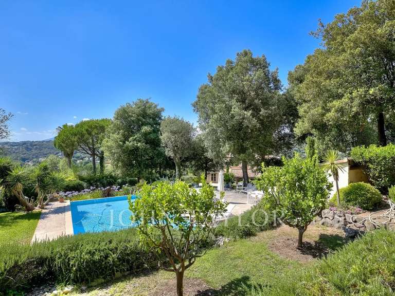 Maison Biot - 4 chambres - 288m²