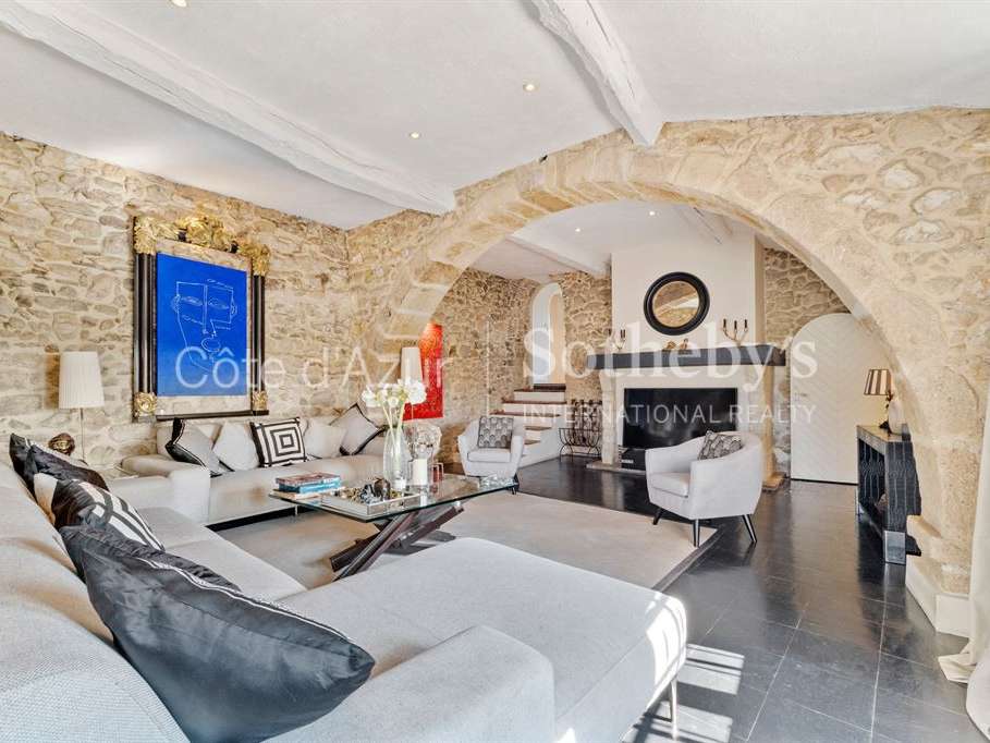 Maison Biot