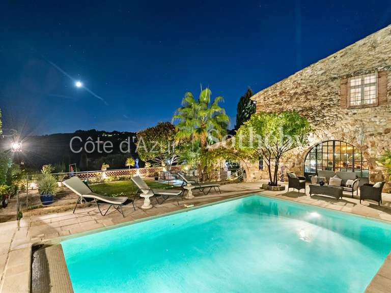 Maison Biot - 5 chambres - 400m²